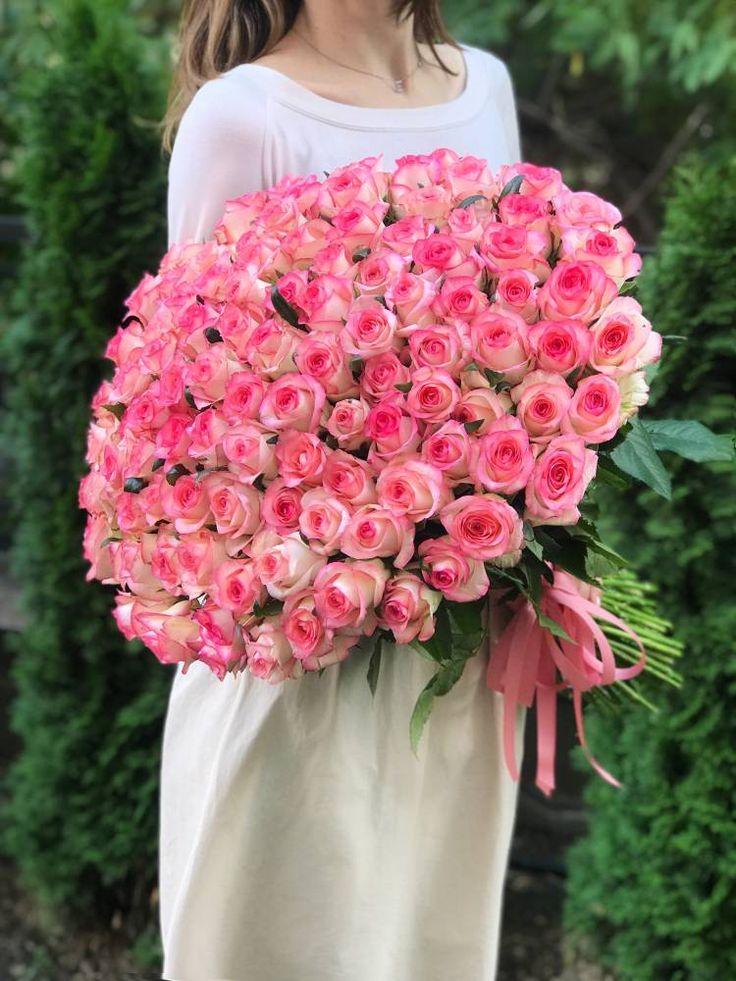 Vivid Thread Seek workshop space where corporate flower arrangements are designed and prepared for business delivery